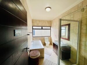 Swakopmund House Oceanview bathroom 2